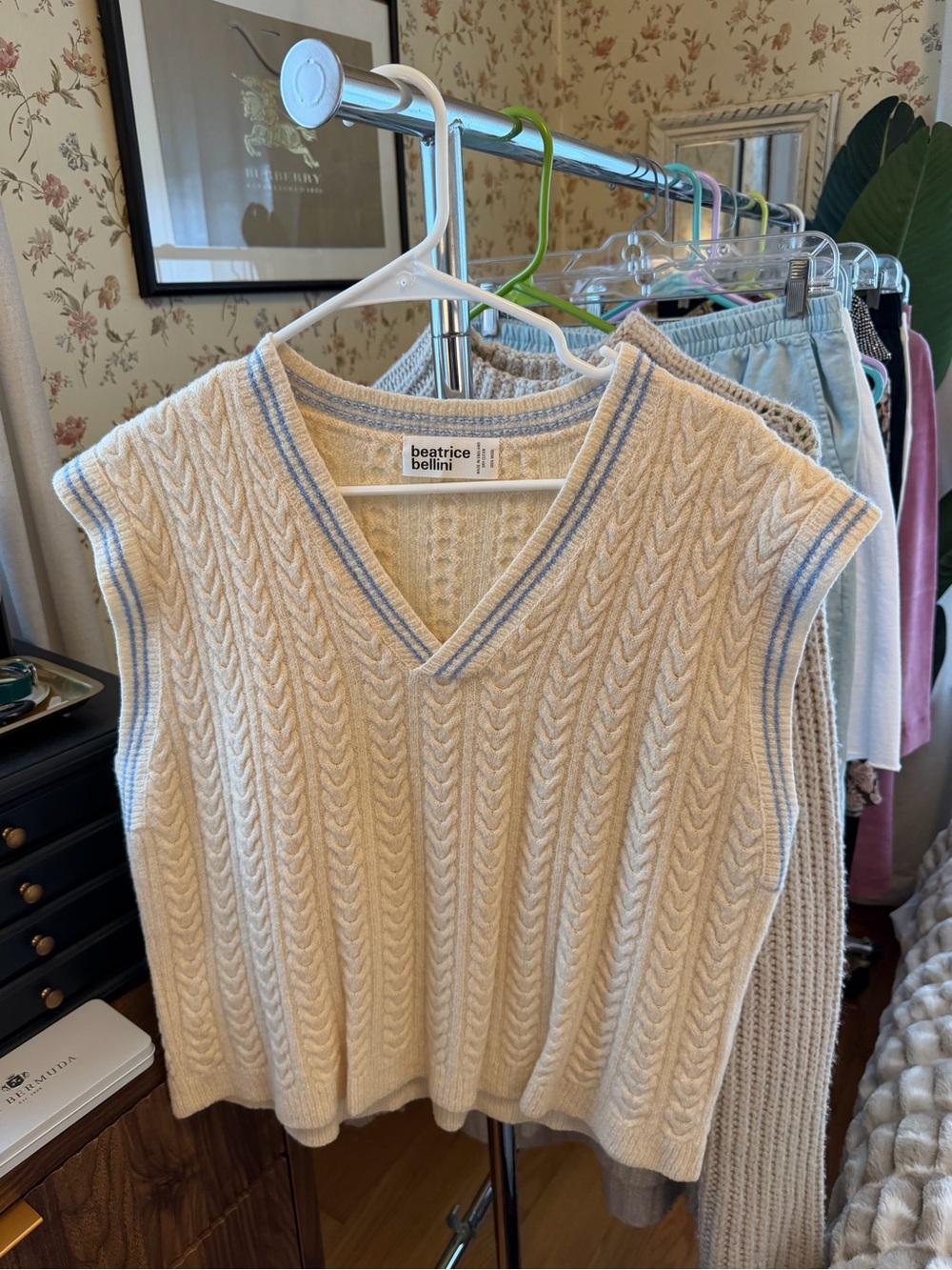 Beatrice Bellini cream wool sweater vest sz S